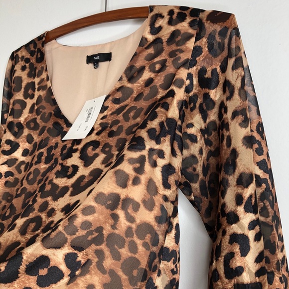 VICI FATE Leopard Print Sheer Balloon Sleeve Blouse Size Small NWT - Picture 14 of 16